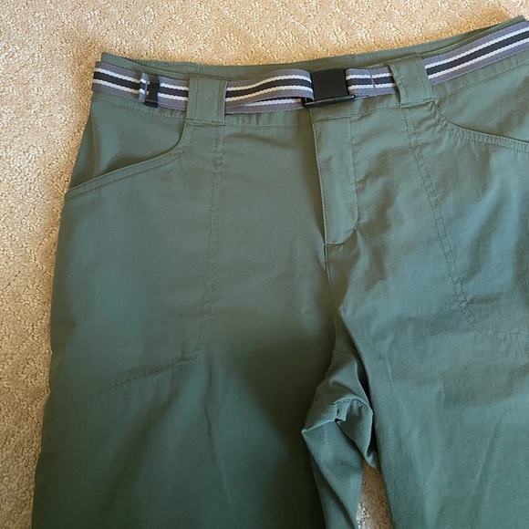 Lightweight Hiking Shorts - Picture 6 of 6
